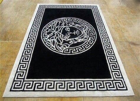 versace ruga x